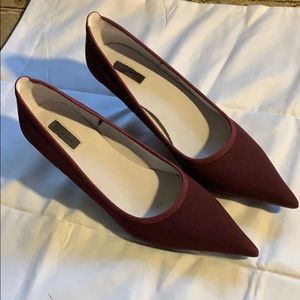 Size 9 Tahari, Dottie 2’ heel, worn once